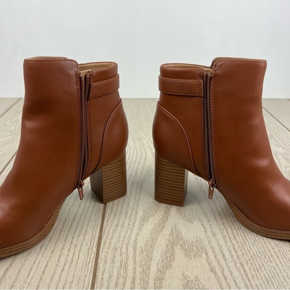 Giani Bernini Women's Trumann Memory Foam Block Heel Dress Booties 8M Cinnamon - Picture 5 of 9